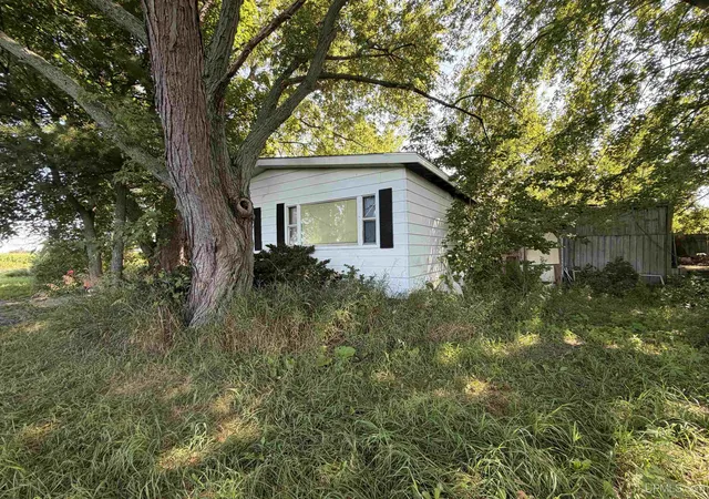 Photo 3 of Single family home for sale at 4310 E Laporte Rd, Freeland, MI 48623 | MLS# 50217625 | Listing updated on 2026-09-16