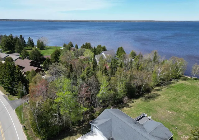 Homes for sale in Manistique, MI | Tbd County Road 441 Road, Manistique, MI 49854 | MLS# 50209087