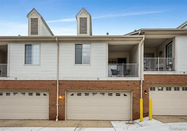 Homes for sale in Auburn Hills, MI | 11 N Squirrel Rd, Auburn Hills, MI 48326 | MLS# 61004386