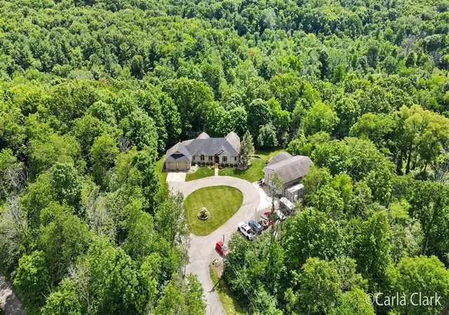 4th image of 9899 Twelve Point Dr, Rockford, MI 49341 | MLS# 70542055