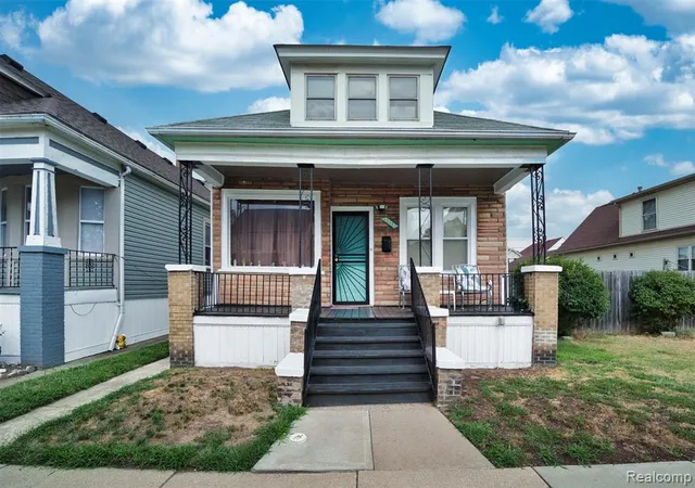 Photo 1 of Sale Pending at 3911 Yemans St, Hamtramck, MI 48212 3319 | MLS# 61023334 | Listing updated on 2026-08-26