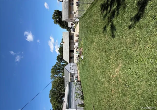 Photo 3 of Single family home for sale at 1620 E Meyers Ave, Hazel Park, MI 48030 | MLS# 61022016 | Listing updated on 2026-08-30