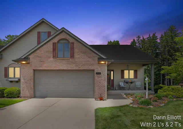 1st image of 1015 Grosvenor Dr #Unit 4, Greenville, MI 48838 | MLS# 70537319