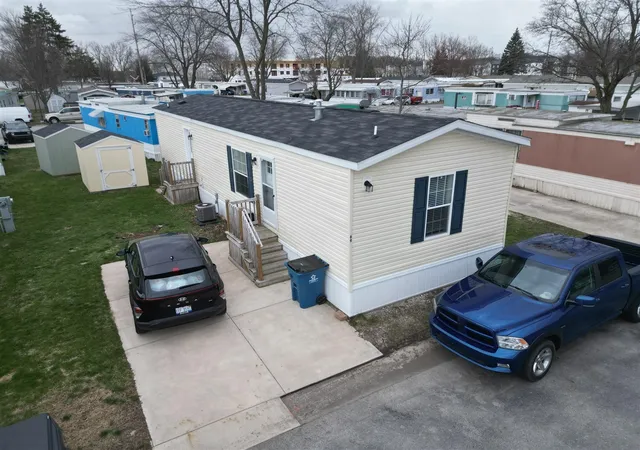 Photo 17 of Single family home for sale at 333 E Lakewood Blvd #69, Holland, MI 49424 | MLS# 70523862 | Listing updated on 2026-08-06