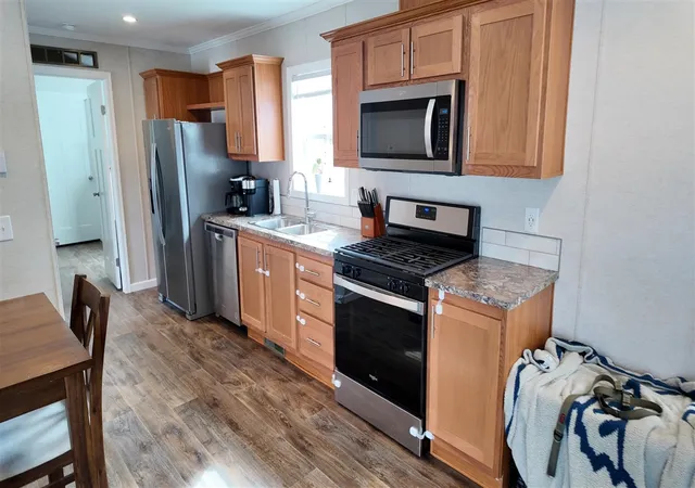 Photo 2 of Single family home for sale at 333 E Lakewood Blvd #69, Holland, MI 49424 | MLS# 70523862 | Listing updated on 2026-08-06