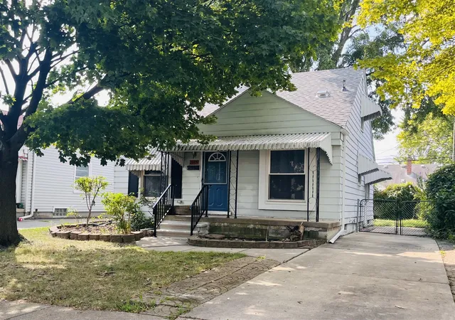 Photo 2 of Sale Pending at 2009 Buckingham Ave, Lincoln Park, MI 48146 | MLS# 70553368 | Listing updated on 2026-09-03