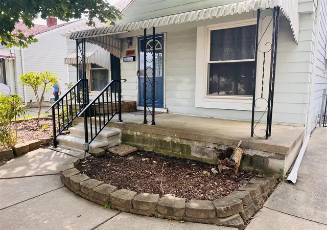 Photo 3 of Sale Pending at 2009 Buckingham Ave, Lincoln Park, MI 48146 | MLS# 70553368 | Listing updated on 2026-09-03