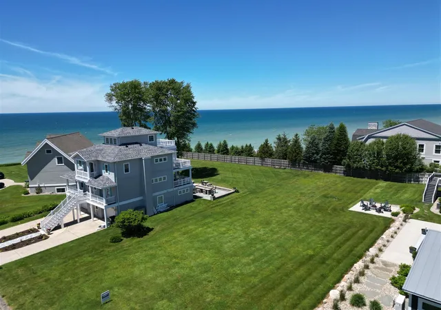 Photo 1 of Land for sale at 7251 Lakeview Ave, South Haven, MI 49090 | MLS# 70527698 | Listing updated on 2026-08-30