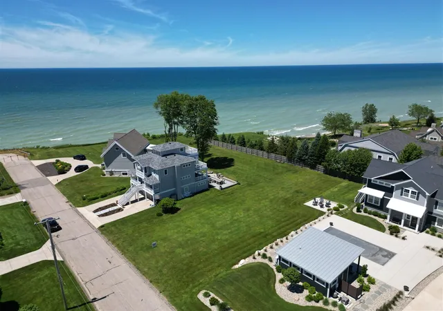 Photo 2 of Land for sale at 7251 Lakeview Ave, South Haven, MI 49090 | MLS# 70527698 | Listing updated on 2026-08-30