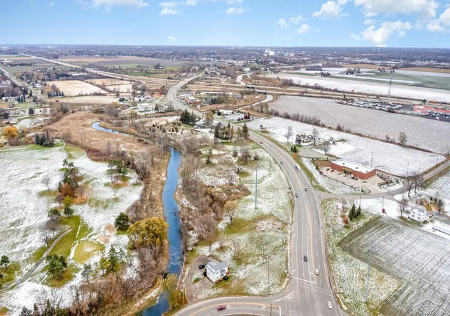 3rd image of 2507 Delta Rd, Bay City, MI 48706 | MLS# 50194208