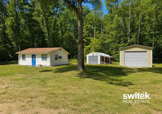2nd image of 7469 E Lane St, Newaygo, MI 49337 | MLS# 70553751