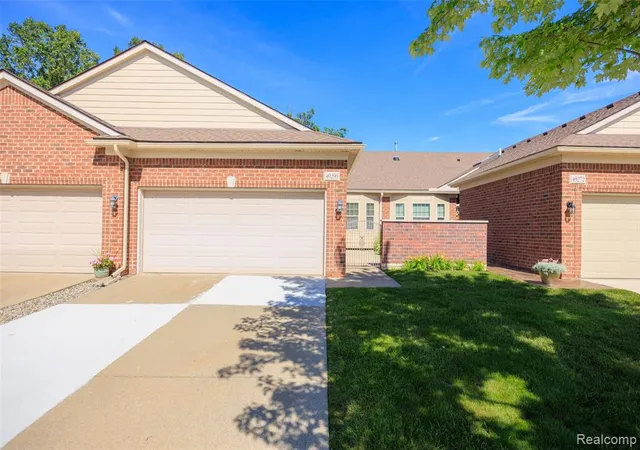 Photo 2 of Sale Pending at 49290 Wayburn Dr, Macomb, MI 48042 4853 | MLS# 61005757 | Listing updated on 2026-09-09