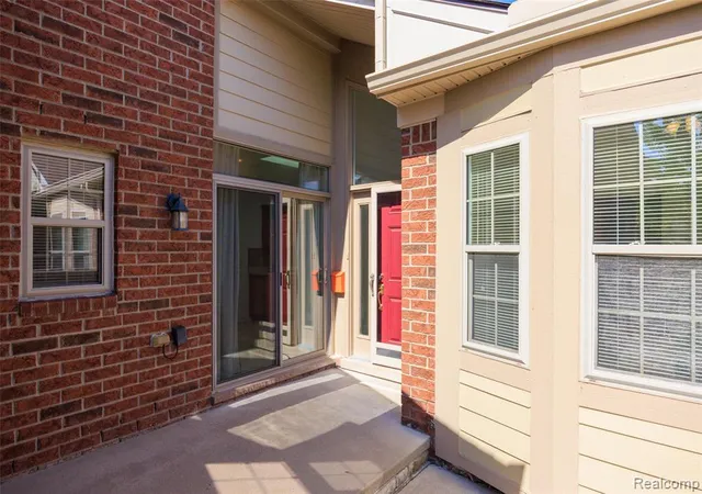 Photo 3 of Sale Pending at 49290 Wayburn Dr, Macomb, MI 48042 4853 | MLS# 61005757 | Listing updated on 2026-09-09