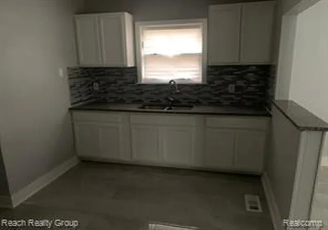 Photo 4 of Single family home for sale at 14839 Rutherford St, Detroit, MI 48227 1807 | MLS# 61006913 | Listing updated on 2026-10-27