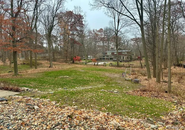 2nd image of 20137 W Whipple Dr, Northville, MI 48167 | MLS# 60954502