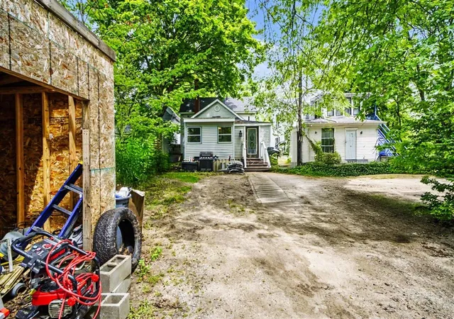 Homes for sale in Saint Joseph, MI | 1120 Michigan Ave, Saint Joseph, MI 49085 | MLS# 70534491