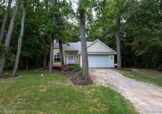 Photo 1 of Single family home for sale at 15117 Locust Grv Dr, Byron, MI 48418 9055 | MLS# 61012928 | Listing updated on 2026-09-04