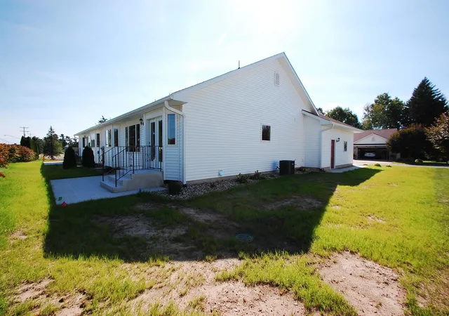Homes for sale in West Branch, MI | 268 Windemere Place, West Branch, MI 48661 | Houzeo