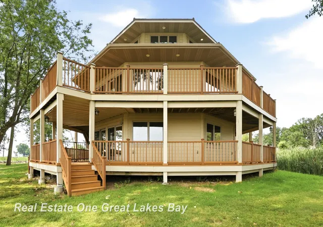 Photo 2 of Single family home for sale at 2180 Driftwood Rd, Standish, MI 48658 | MLS# 50216638 | Listing updated on 2026-09-02