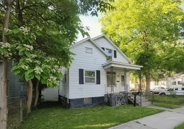 Homes for sale in Bay City, MI | 807 E North Union St, Bay City, MI 48706 | MLS# 80069760