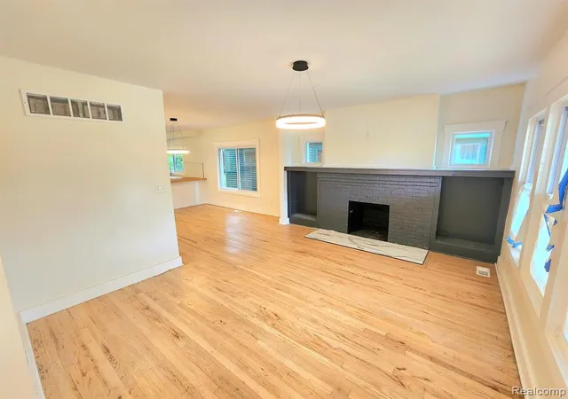Photo 1 of House for sale at 1645 Taylor St, Detroit, MI 48206 2031 | MLS# 61014462 | Listing updated on 2026-09-30