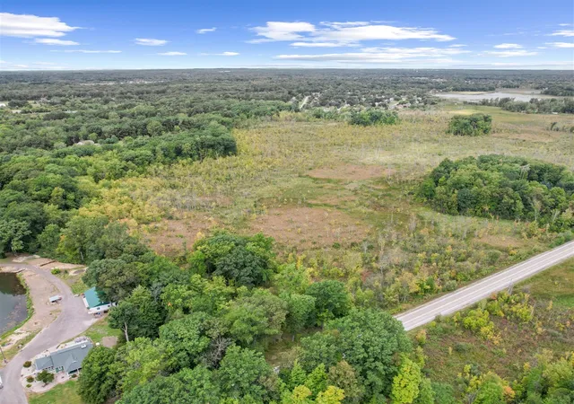 8th image of 21193 N Dixboro Rd, South Lyon, MI 48178 | MLS# 70511972