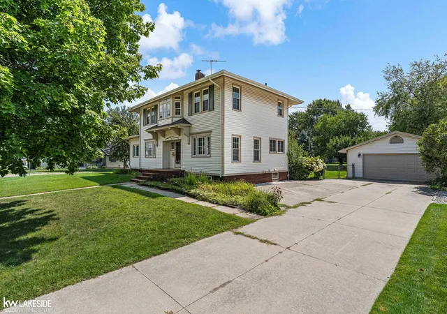 Photo 2 of Single family home for sale at 135 Maple St, Marine City, MI 48039 | MLS# 50220014 | Listing updated on 2026-08-27