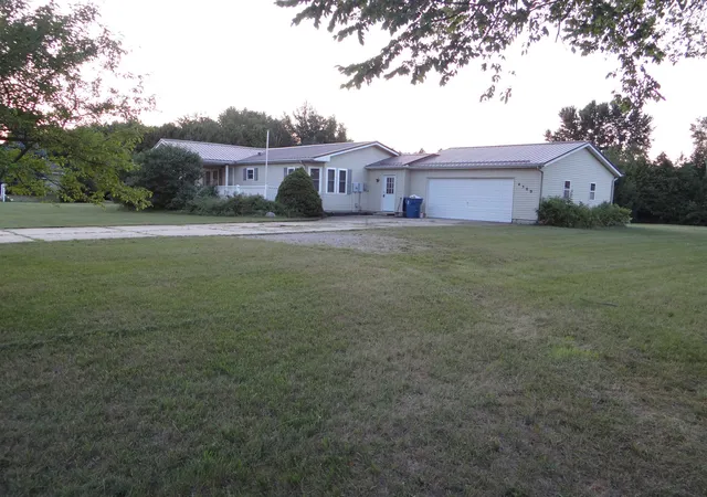 Photo 1 of Sale Pending at 4300 Parker Rd, Gladwin, MI 48624 | MLS# 50216975 | Listing updated on 2026-08-03
