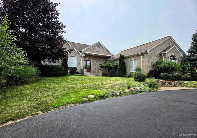 1st image of 9360 Oakmont Dr, Clarkston, MI 48348 | MLS# 61022753