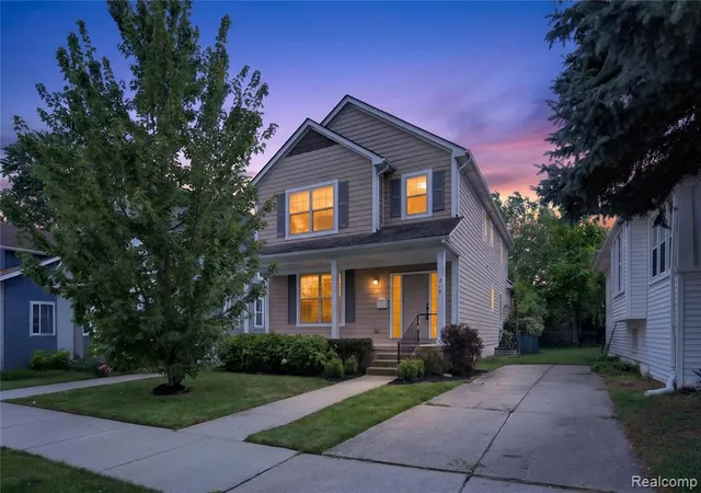 Photo 2 of Single family home for sale at 215 La Plaza Ct, Royal Oak, MI 48073 4087 | MLS# 61025676 | Listing updated on 2026-09-13