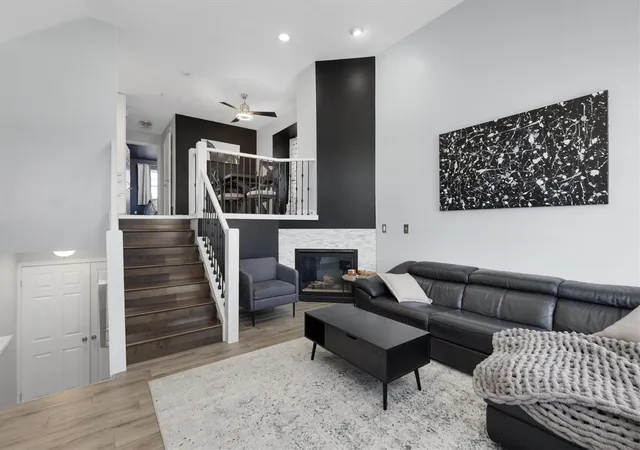Photo 2 of Condo for sale at 29374 Glen Oaks Blvd, Farmington Hills, MI 48334 | MLS# 70517756 | Listing updated on 2026-03-10