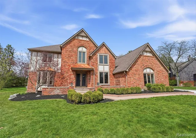 2nd image of 1906 Independence Ct, Rochester Hills, MI 48306 2911 | MLS# 60987274