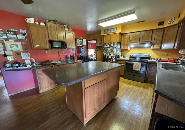 Photo 4 of Single family home for sale at 16149 Poor Farm Rd, Lanse, MI 49946 | MLS# 50187670 | Listing updated on 2025-10-22
