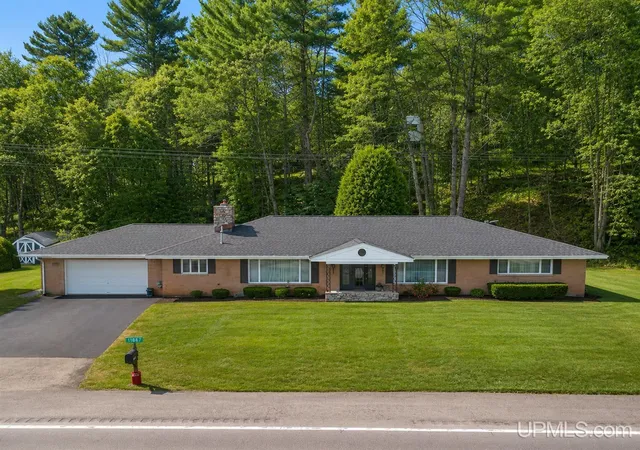 Photo 1 of Single family home for sale at 46581 Us Hwy 41, Houghton, MI 49931 | MLS# 50215863 | Listing updated on 2026-07-23