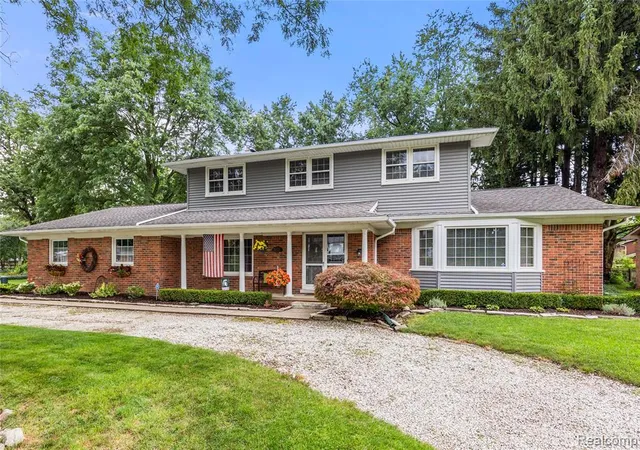 Photo 1 of Sale Pending at 5321 S Nocturne Ln, Shelby Township, MI 48316 | MLS# 61022029 | Listing updated on 2026-08-20
