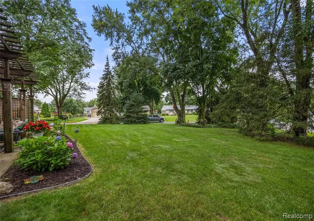 Photo 66 of Sale Pending at 5321 S Nocturne Ln, Shelby Township, MI 48316 | MLS# 61022029 | Listing updated on 2026-08-20