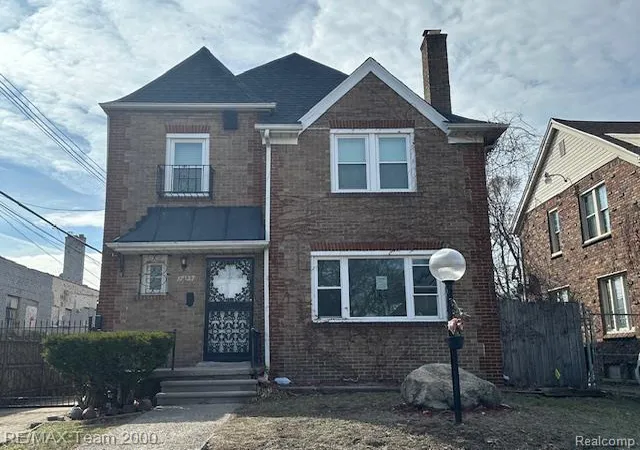 Single Family Residence at 17127 San Juan Dr, Detroit, MI 48221 | MLS# 60979831 | | Sold on 2026-05-15