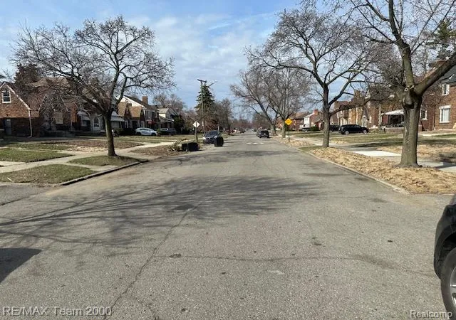 Photo 4 of Single Family Residence at 17127 San Juan Dr, Detroit, MI 48221 | MLS# 60979831 | | Sold on 2026-05-15