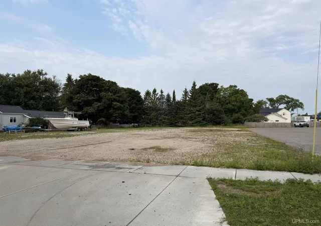 Photo 2 of Land for sale at 131 S Houghton Ave, Manistique, MI 49854 | MLS# 50218235 | Listing updated on 2026-09-03