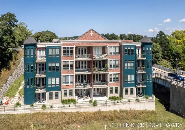Listing Photo 1 - Condo for sale in building located at 80 Washington St, Manistee, MI 49660 - Unit #10