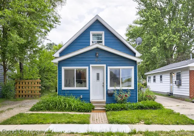 Photo 1 of Sale Pending at 1812 E Meyers Ave, Hazel Park, MI 48030 2185 | MLS# 61013240 | Listing updated on 2026-08-25