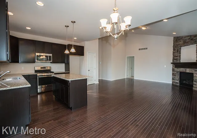 4th image of 2696 John Bartley Circle, Sterling Heights, MI 48310 | MLS# 60975165