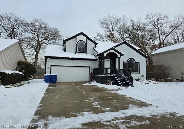 2nd image of 2727 Riverside Dr, Waterford, MI 48329 | MLS# 60956453