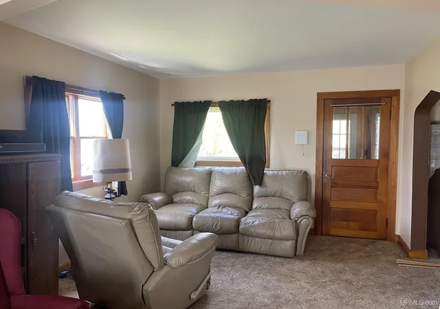 Photo 4 of Single family home for sale at 1615 S Barber St, Bessemer, MI 49911 | MLS# 50176385 | Listing updated on 2025-11-24
