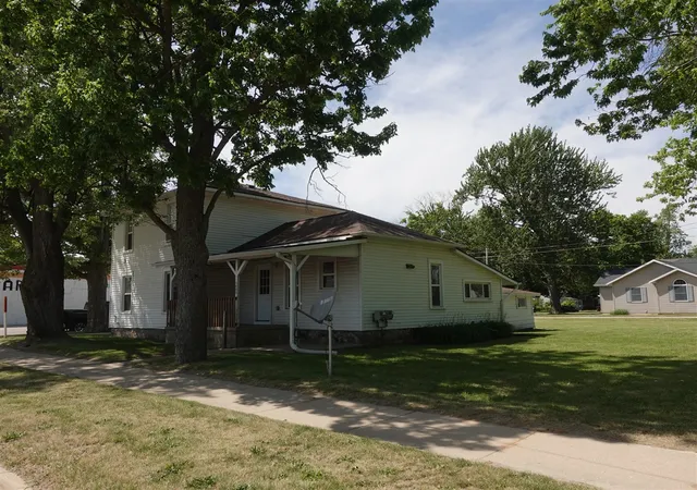 1st image of 1055 Tupper Lake St, Lake Odessa, MI 48849 | MLS# 70537044