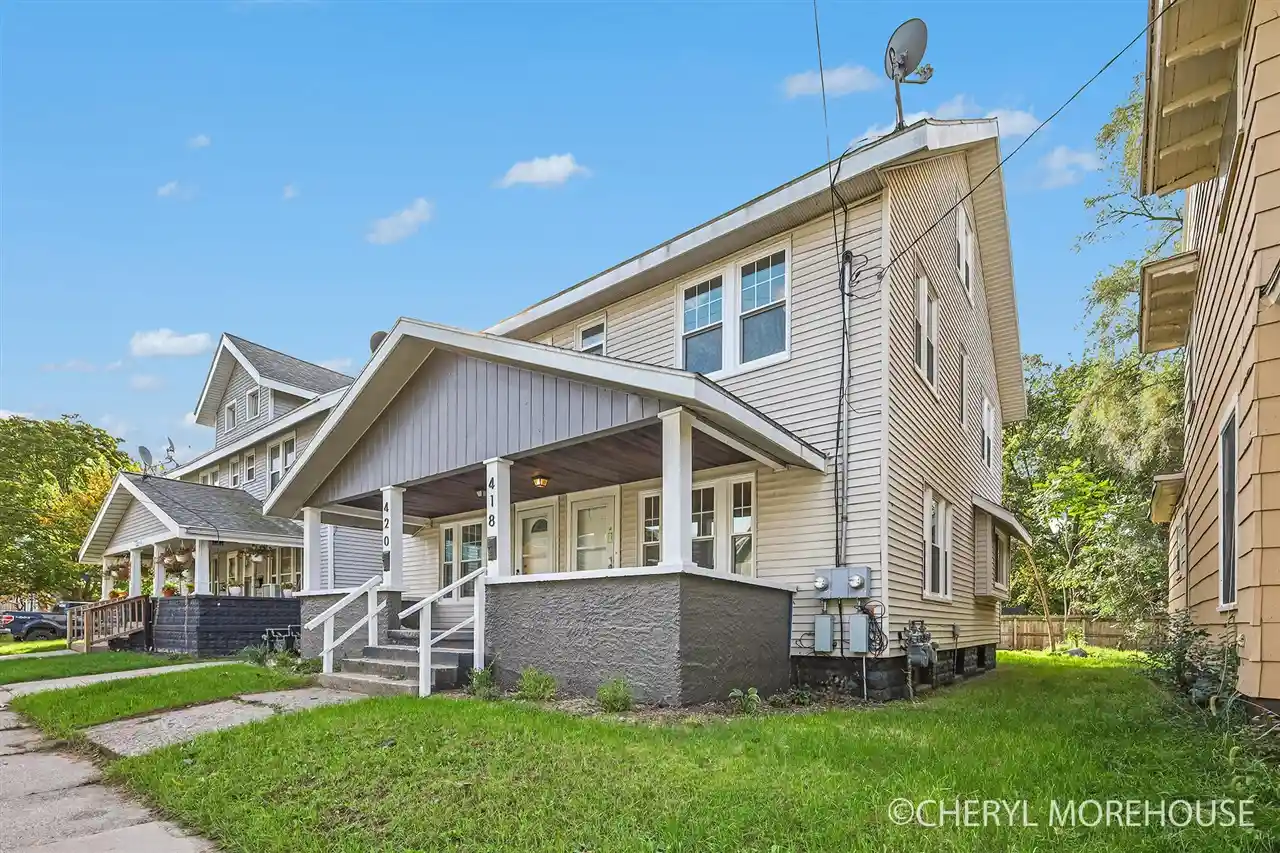 Multi family home for sale at 418 Griggs St, Grand Rapids, MI 49507 | MLS# 70564536