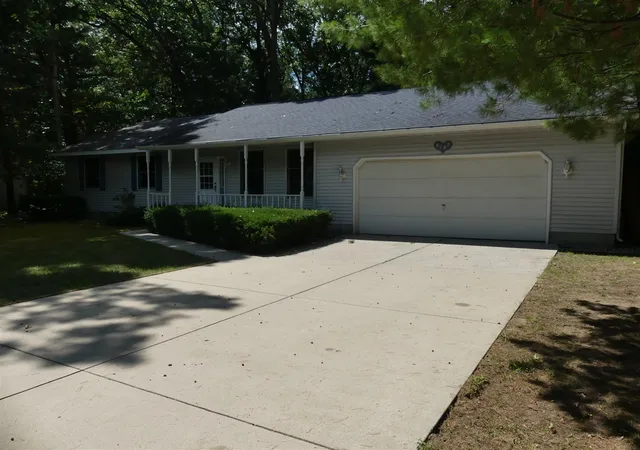 Photo 3 of Single family home for sale at 2157 Deerwood Dr, Twin Lake, MI 49457 | MLS# 70542220 | Listing updated on 2026-08-25