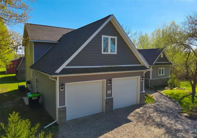 Homes for sale in Fowlerville, MI | 5785 Layton Rd, Fowlerville, MI 48836 | MLS# 61002066