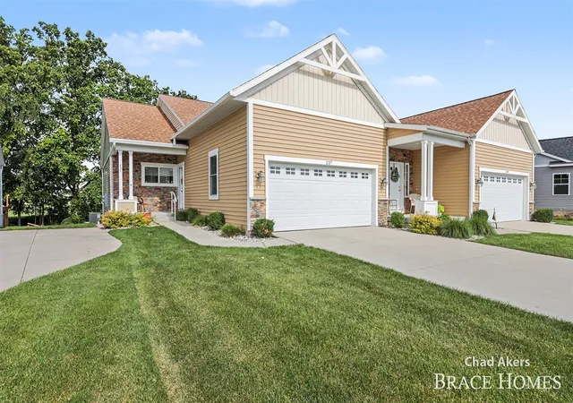 Homes for sale in Coopersville, MI | 237 Hazelnut Dr, Coopersville, MI 49404 | MLS# 70541244