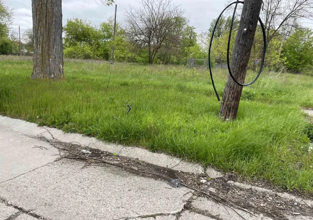 Photo 3 of Land for sale at 2112 Annesley St, Saginaw, MI 48601 | MLS# 50198684 | Listing updated on 2026-09-14